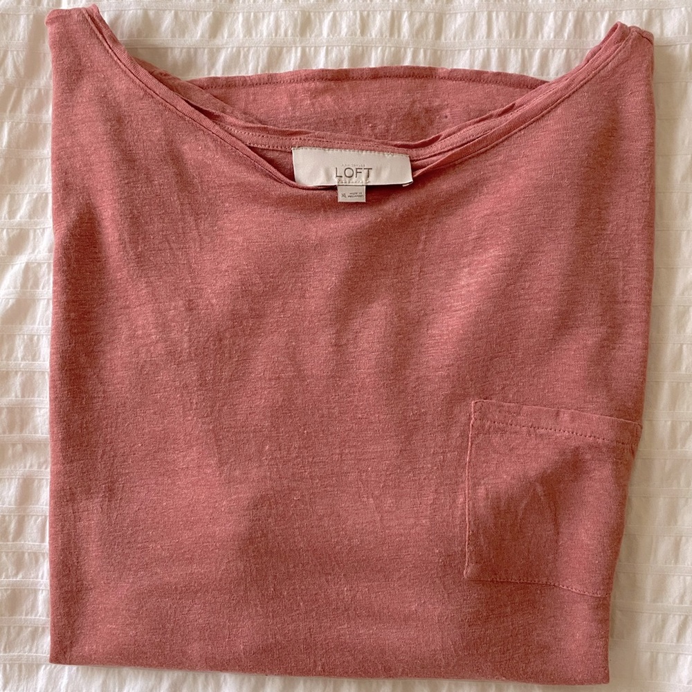 LOFT linen pocket tee size XL - color: coral